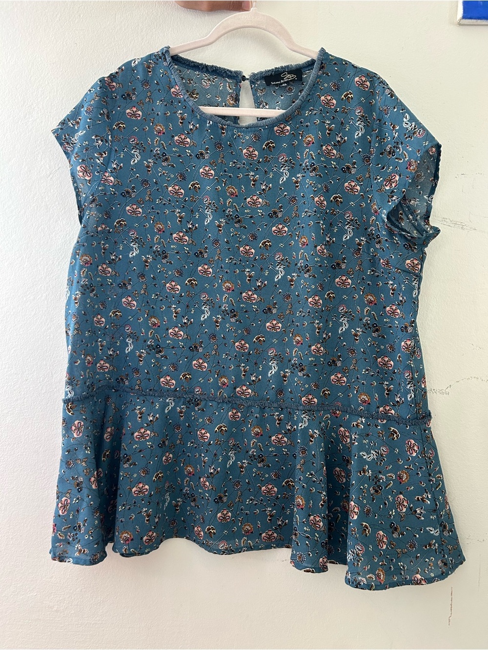 Suzanne Betro Teal Blue Floral Peplum Top